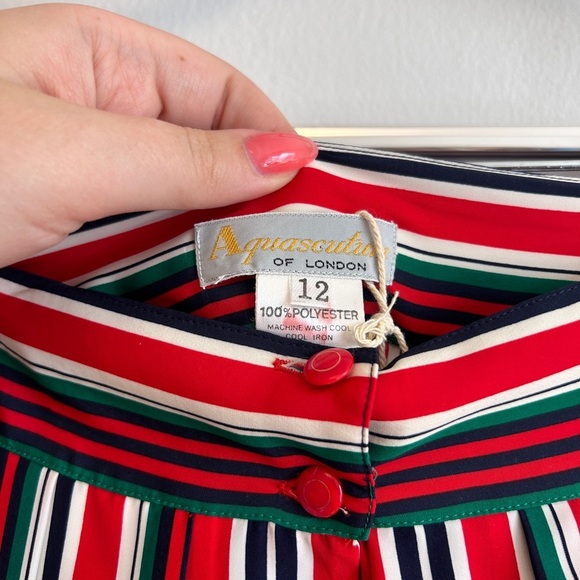 1970s Vintage Preppy Aquascutum of London Pleated Stripe Skirt - Picture 5 of 8